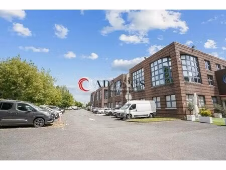 location local d'activités 1 440 m²