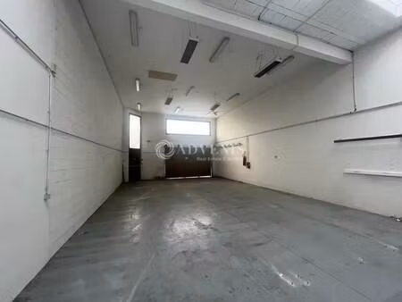 location local d'activités 260 m²
