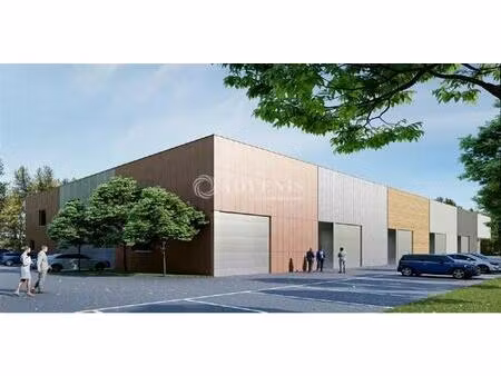 location local d'activités 217 m²