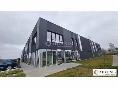 location entrepôt 684 m²