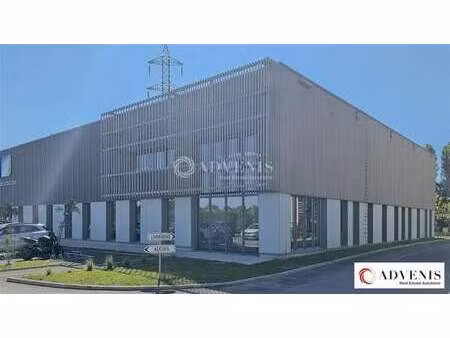 location entrepôt 707 m²