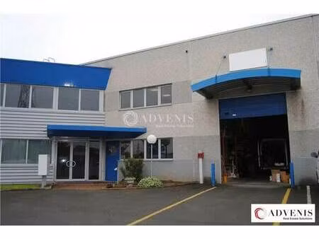location local d'activités 405 m² à 1 436 m²