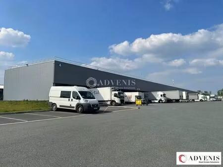 location local d’activités bruges 33520 231m²
