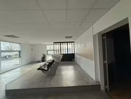 location local d’activités beauvais 60000 92m² à 144m²