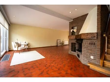 huis te koop in zwijndrecht met 3 slaapkamers