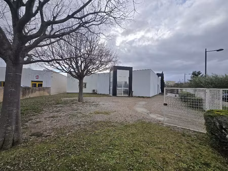 location local avec bâtiment d'activité de 500m2 sur terrai