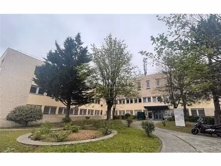 location bureaux 60 m² à 1 146 m²