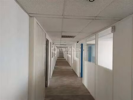 location bureaux 180 m²