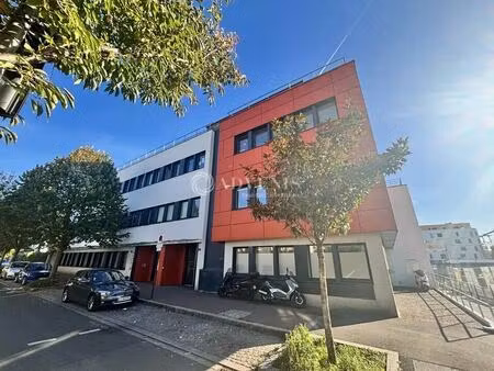 location bureaux 353 m²