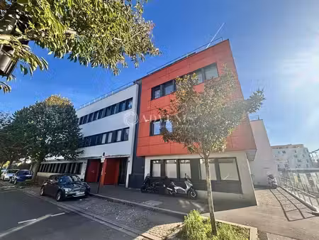 location bureaux bondy 93140 353m²