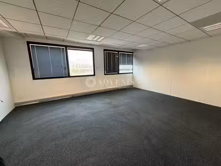 location bureaux chelles 77500 272m²