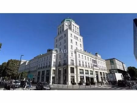 location bureaux 90 m² à 1 783 m²