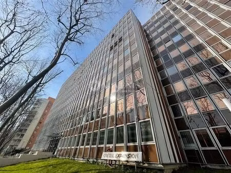 location bureaux 122 m² à 763 m²