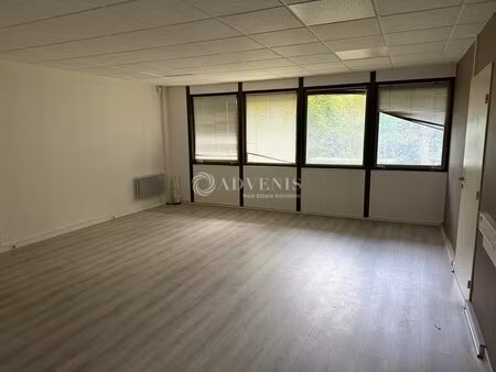 location bureaux 113 m²