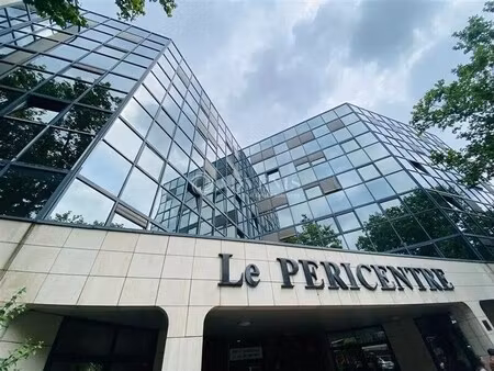 location bureaux 230 m² à 735 m²