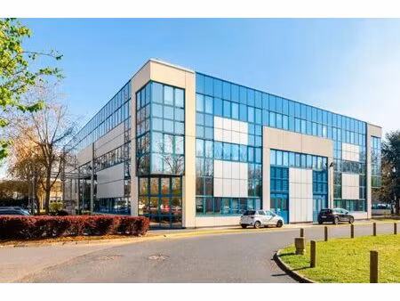 location bureaux 140 m² à 352 m²