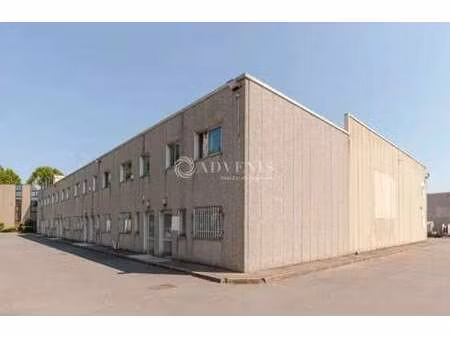 location bureaux 8 m² à 123 m²