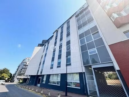 location bureaux 184 m² à 543 m²