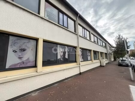 location bureaux 88 m² à 418 m²