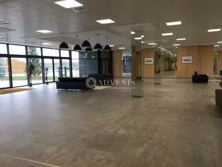 location bureaux 107 m²