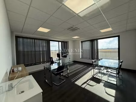 location bureaux 29 m² à 59 m²