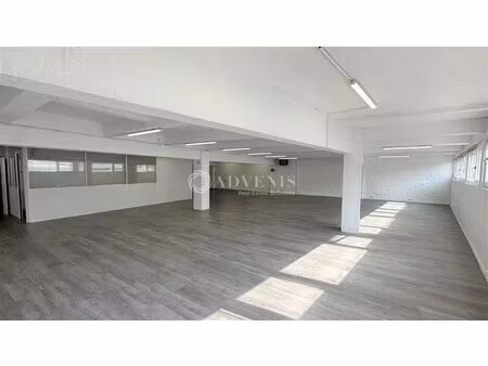 location bureaux 181 m² à 733 m²