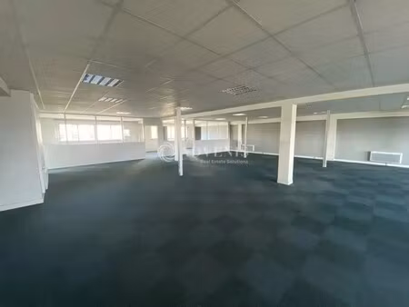 location bureaux 53 m² à 400 m²