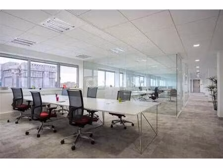 location bureaux 1 320 m²