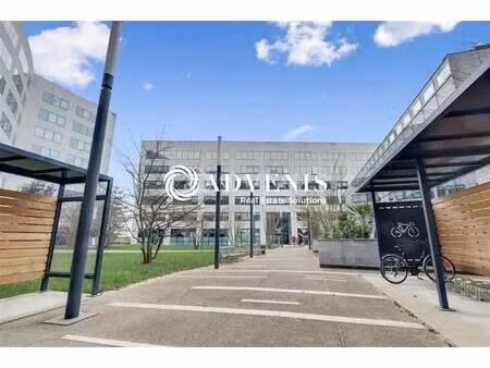 location bureaux 182 m² à 372 m²