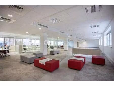 location bureaux 658 m²