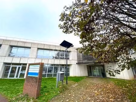 location bureaux 726 m²
