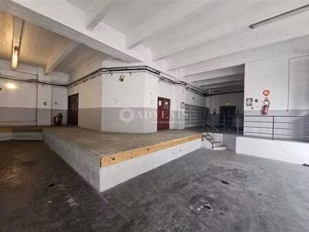 location local d'activités 120 m² à 210 m²