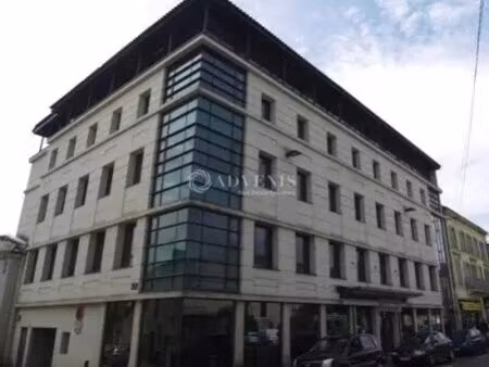 location bureaux 985 m²