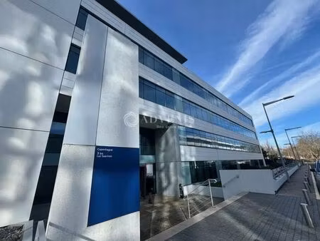 location bureaux 796 m²