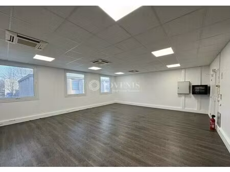 location bureaux 134 m²