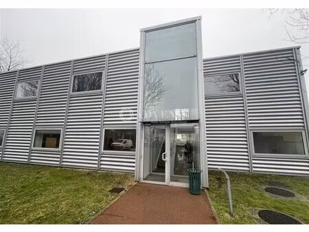 location bureaux 161 m²
