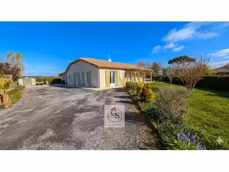 villa avec piscine