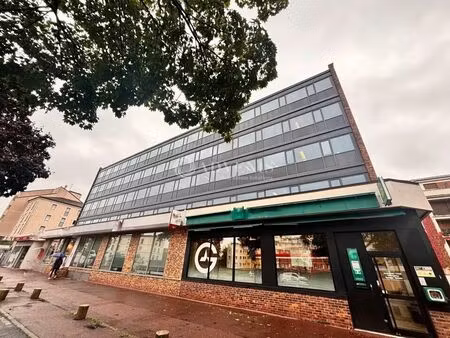location bureaux 245 m² à 1 595 m²