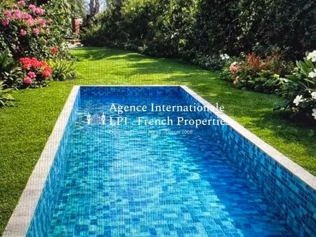 maison de maître et sa maison d'hôtes - surf hab 320 m² - par arboré 2 580 m² - piscine...