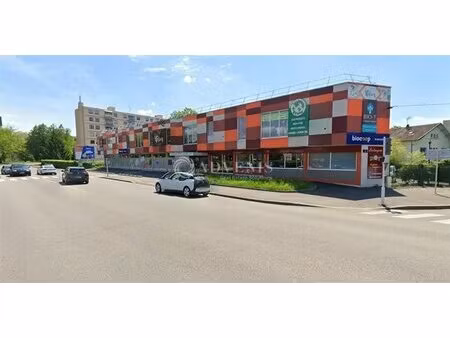 location commerce 23 m² à 435 m²