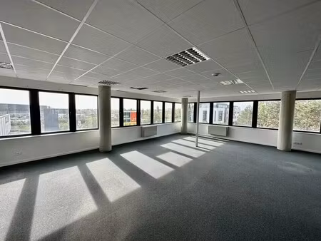 location bureaux 352 m²