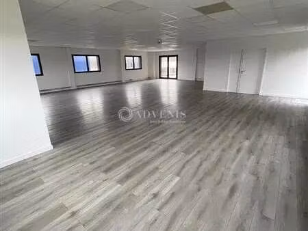 location bureaux 150 m²