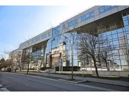 location bureaux 140 m²