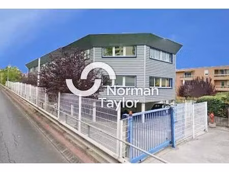 location bureaux 1 032 m²