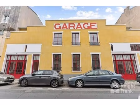 location bureaux 623 m²