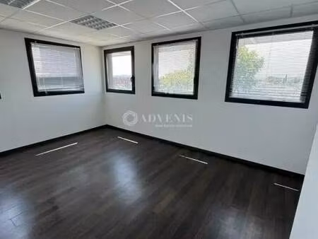 location bureaux 92 m²