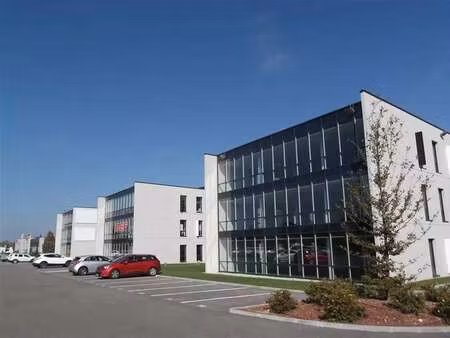location bureaux 268 m² à 582 m²