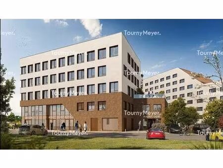 location bureaux 92 m² à 742 m²