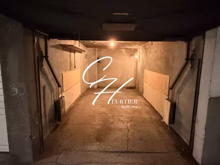 location parking 14m2 grenoble 38100 - 90 € - surface privée