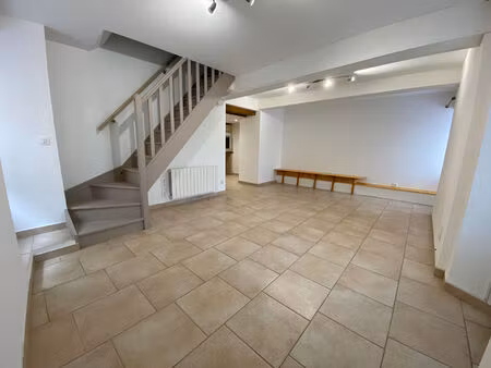 location maison 5 pièces  91.91m²  saint